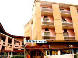 Prestige Hotel Yaoundé Esterno foto